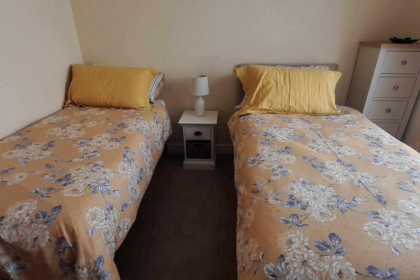 Remarkable 2-bed House In Walesby Nottinghamshire Holiday home Elkesley